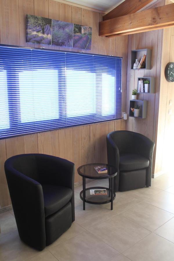 Apartamento Les Jarres Bleues Grillon Exterior foto